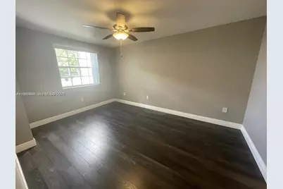 2811 N Oakland Forest Dr #110, Oakland Park, FL 33309 - Photo 15