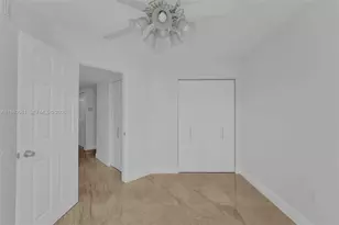 21300 San Simeon Way, Miami, FL 33179 - Photo 13
