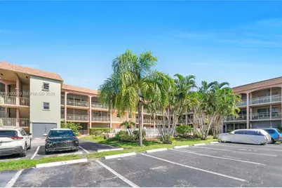 100 SE 6th Ave #207, Pompano Beach, FL 33060 - Photo 1
