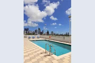 900 SW 8th St #604, Miami, FL 33130 - Photo 7