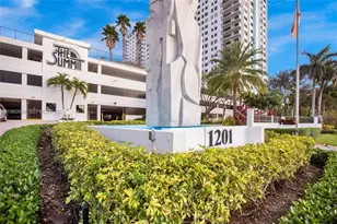 1201 S Ocean Dr, Hollywood, FL 33019 - Photo 59