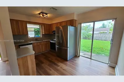 2511 Hayes St #2511, Hollywood, FL 33020 - Photo 1