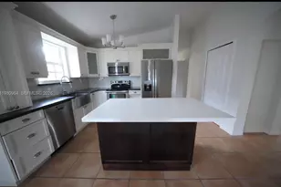 9921 SW 164th Ct, Miami, FL 33196 - Photo 5