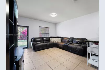 10389 SW 224th Ter, Cutler Bay, FL 33190 - Photo 3