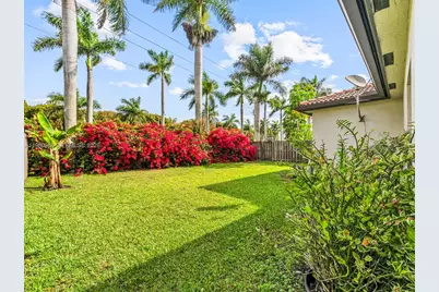 10389 SW 224th Ter, Cutler Bay, FL 33190 - Photo 11