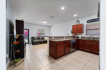 10389 SW 224th Ter, Cutler Bay, FL 33190 - Photo 13
