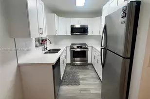 6937 Tiburon Cir, Boca Raton, FL 33433 - Photo 5