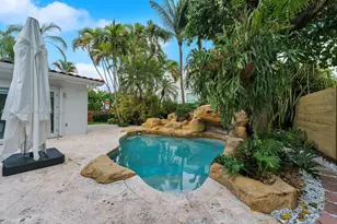 200 N Hibiscus Dr, Miami Beach, FL 33139 - Photo 33