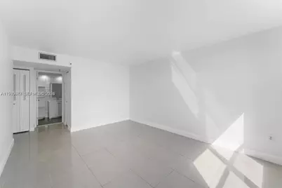 17890 W Dixie Hwy #501, North Miami Beach, FL 33160 - Photo 15