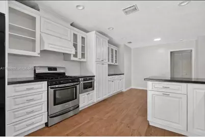 11890 SW 72nd Pl, Pinecrest, FL 33156 - Photo 5