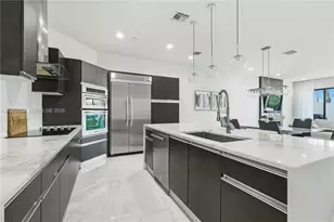 606 NE 14th Ave, Fort Lauderdale, FL 33304 - Photo 11