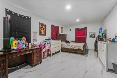 1570 NE 9th St, Homestead, FL 33033 - Photo 19