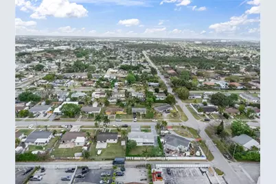 1570 NE 9th St, Homestead, FL 33033 - Photo 41