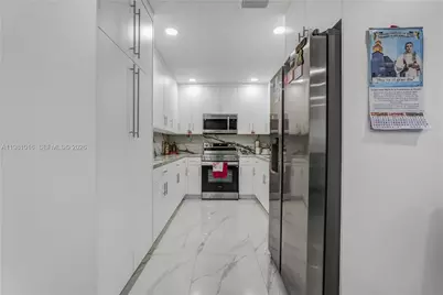 1570 NE 9th St, Homestead, FL 33033 - Photo 3