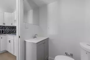 252 E 36th St, Hialeah, FL 33013 - Photo 39