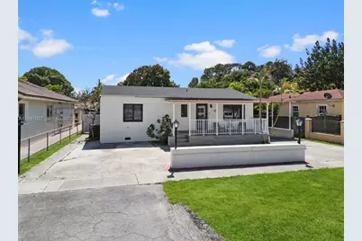 252 E 36th St, Hialeah, FL 33013 - Photo 3