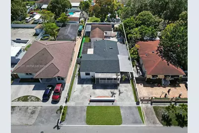252 E 36th St, Hialeah, FL 33013 - Photo 5