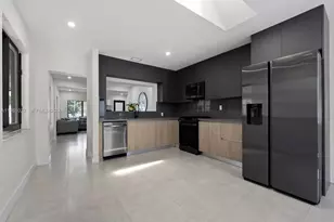 252 E 36th St, Hialeah, FL 33013 - Photo 27