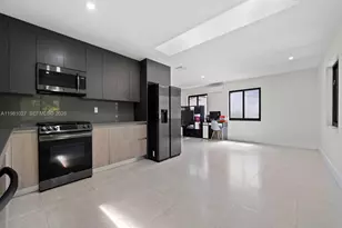 252 E 36th St, Hialeah, FL 33013 - Photo 25