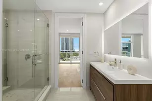 527 Orton Ave, Fort Lauderdale, FL 33304 - Photo 5