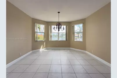 12490 Shoreline Dr, Wellington, FL 33414 - Photo 5