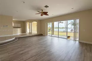 12490 Shoreline Dr, Wellington, FL 33414 - Photo 3