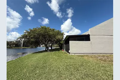 11228 NW 14th Ct, Pembroke Pines, FL 33026 - Photo 47