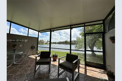 11228 NW 14th Ct, Pembroke Pines, FL 33026 - Photo 35