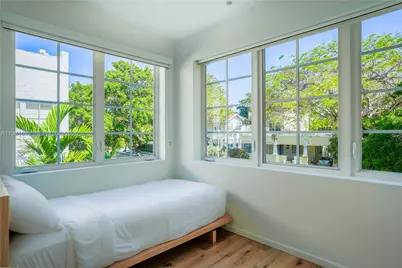 136 NE 46th St #3, Miami, FL 33137 - Photo 3