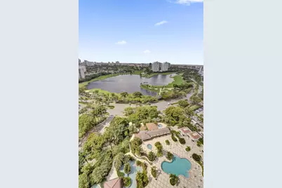 20281 E Country Club Dr #2209, Aventura, FL 33180 - Photo 7