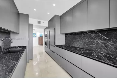 20281 E Country Club Dr #2209, Aventura, FL 33180 - Photo 27