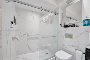 20281 E Country Club Dr, Aventura, FL 33180 - Photo 47