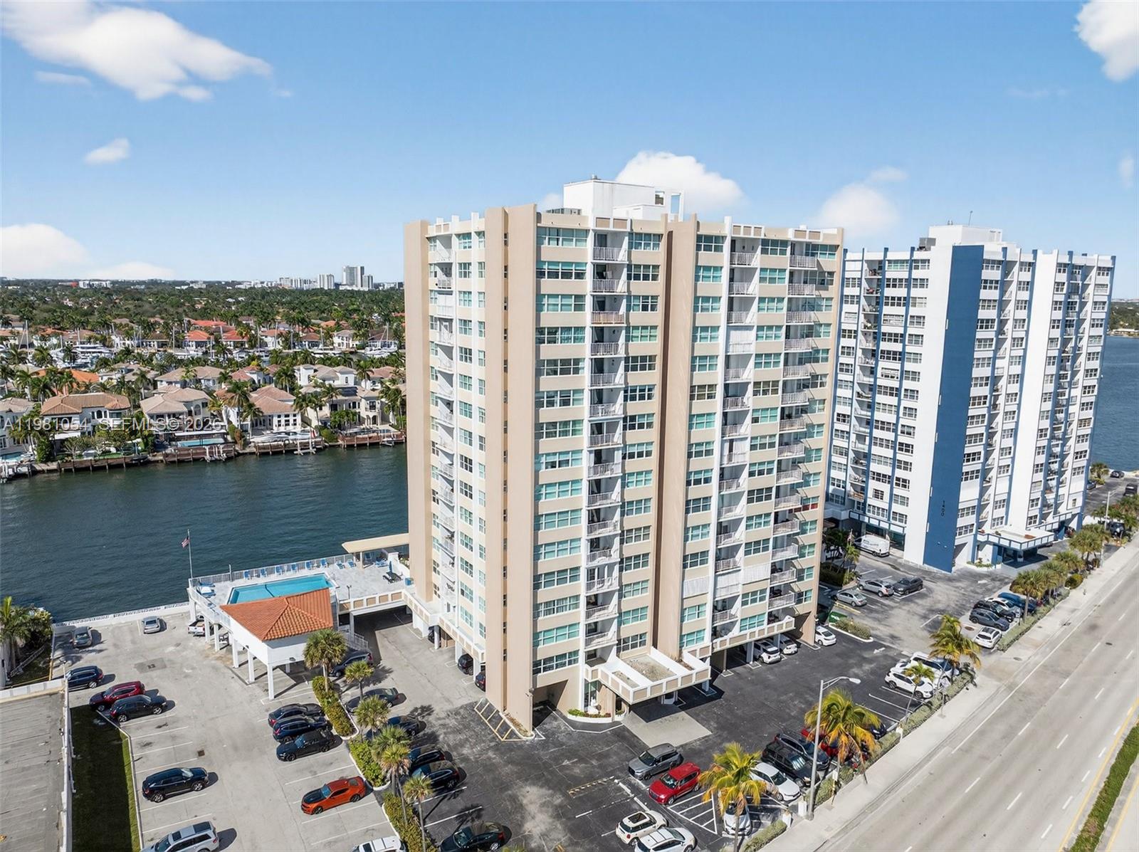 1410 S Ocean Dr #402 main architectural view