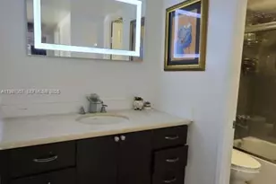 1301 NE Miami Gardens Dr, Miami, FL 33179 - Photo 21