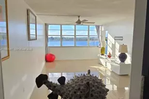 1301 NE Miami Gardens Dr, Miami, FL 33179 - Photo 13