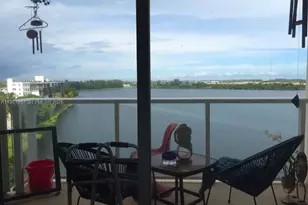 1301 NE Miami Gardens Dr, Miami, FL 33179 - Photo 7