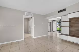 8065 SW 107th Ave, Miami, FL 33173 - Photo 11