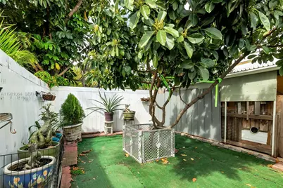 3250 NW 14th Ter, Miami, FL 33125 - Photo 25