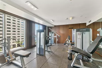 325 S Biscayne Blvd #1220, Miami, FL 33131 - Photo 9