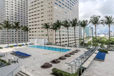325 S Biscayne Blvd #1220, Miami, FL 33131 - Photo 1