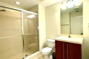 79 SW 12th St, Miami, FL 33130 - Photo 9