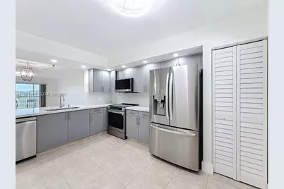 12701 SW 13th St #310F, Pembroke Pines, FL 33027 - Photo 5