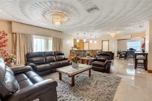 2140 NW 30th Way, Fort Lauderdale, FL 33311 - Photo 3