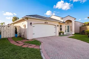 8070 SW 157th Pl, Miami, FL 33193 - Photo 1