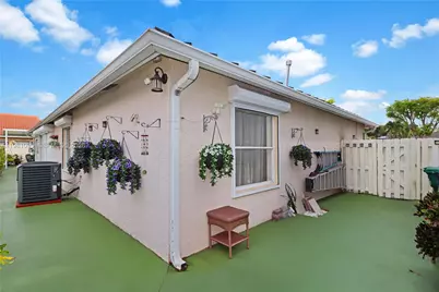 8070 SW 157th Pl, Miami, FL 33193 - Photo 25