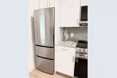 6815 Edgewater Dr #309, Coral Gables, FL 33133 - Photo 5