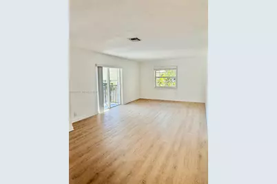 6815 Edgewater Dr #309, Coral Gables, FL 33133 - Photo 1