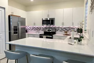 3328 W 114th Terrace, Hialeah, FL 33018 - Photo 9