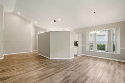 17208 Hampton Blvd, Boca Raton, FL 33496 - Photo 9