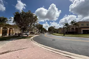 4045 NE 15th St, Homestead, FL 33033 - Photo 5